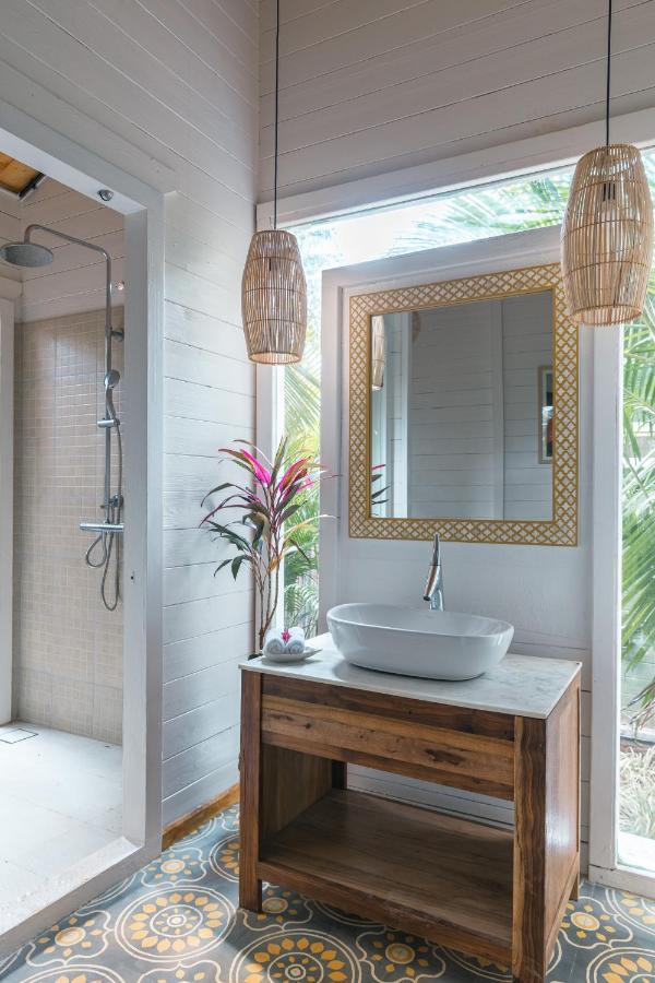 Larisa Ashwem Resort 5*